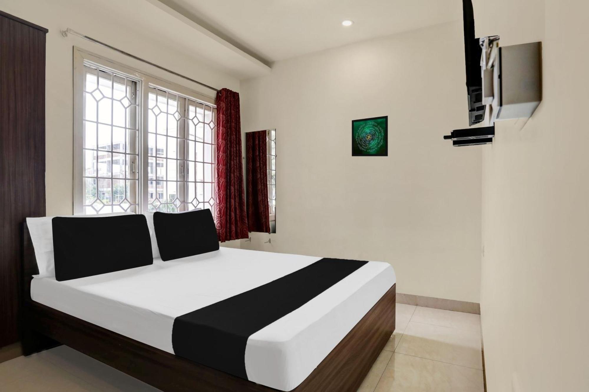 Super Hotel O Ashok Nagar Near Jntu College Kākināda Eksteriør billede