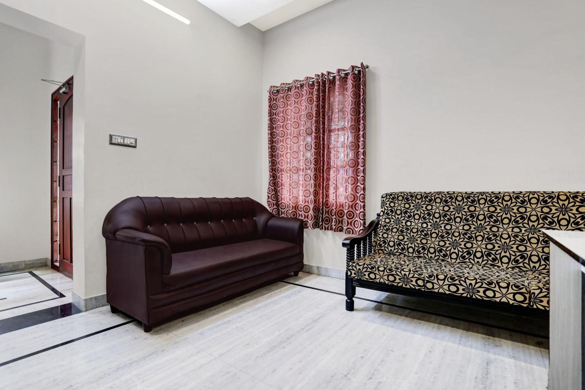 Super Hotel O Ashok Nagar Near Jntu College Kākināda Eksteriør billede